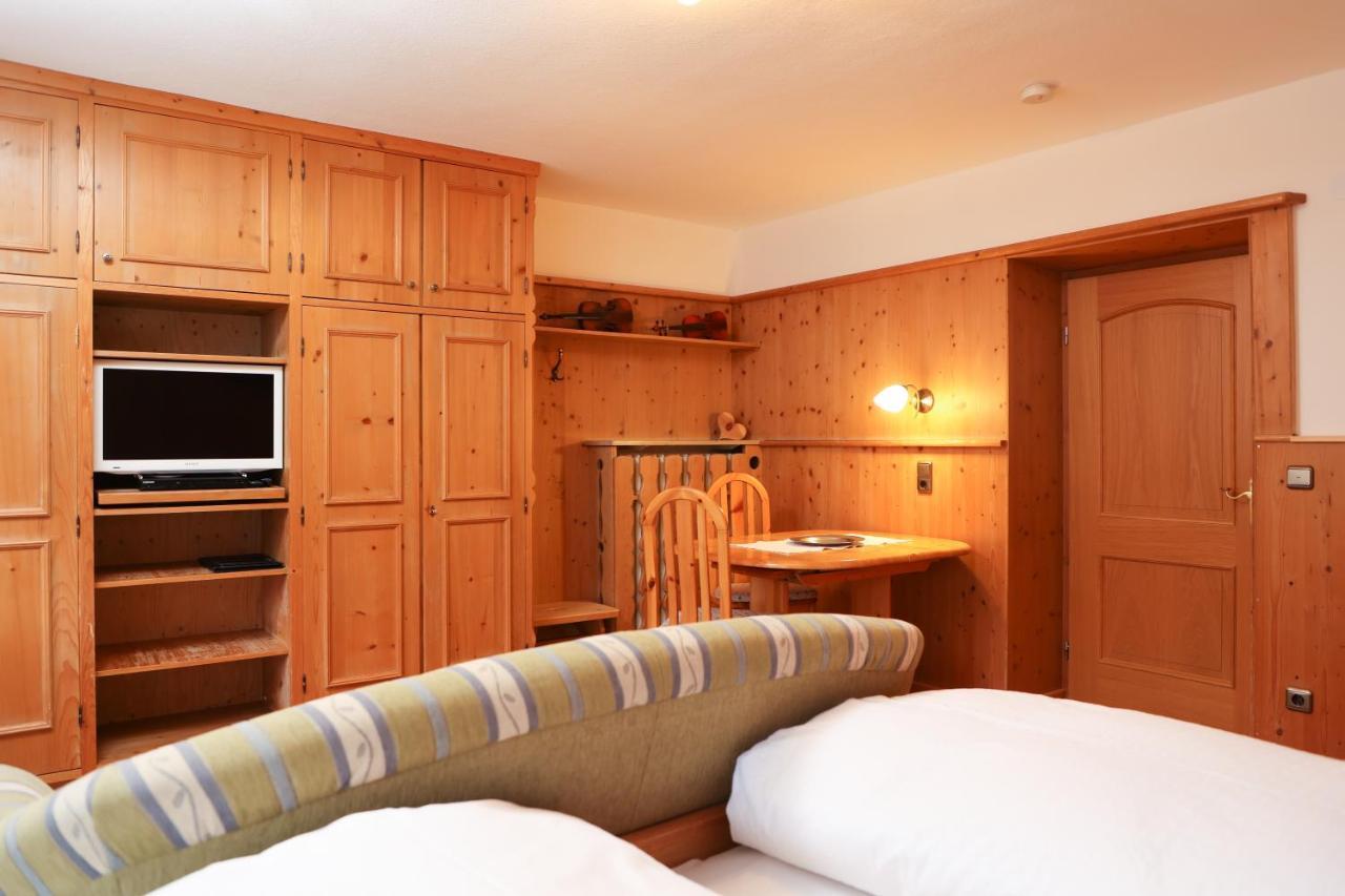 Beim Gschdoaga Apartment Mittenwald Bagian luar foto